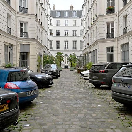 Appartement Charmant Et Spacieux Au Coeur De Paris Exterior photo