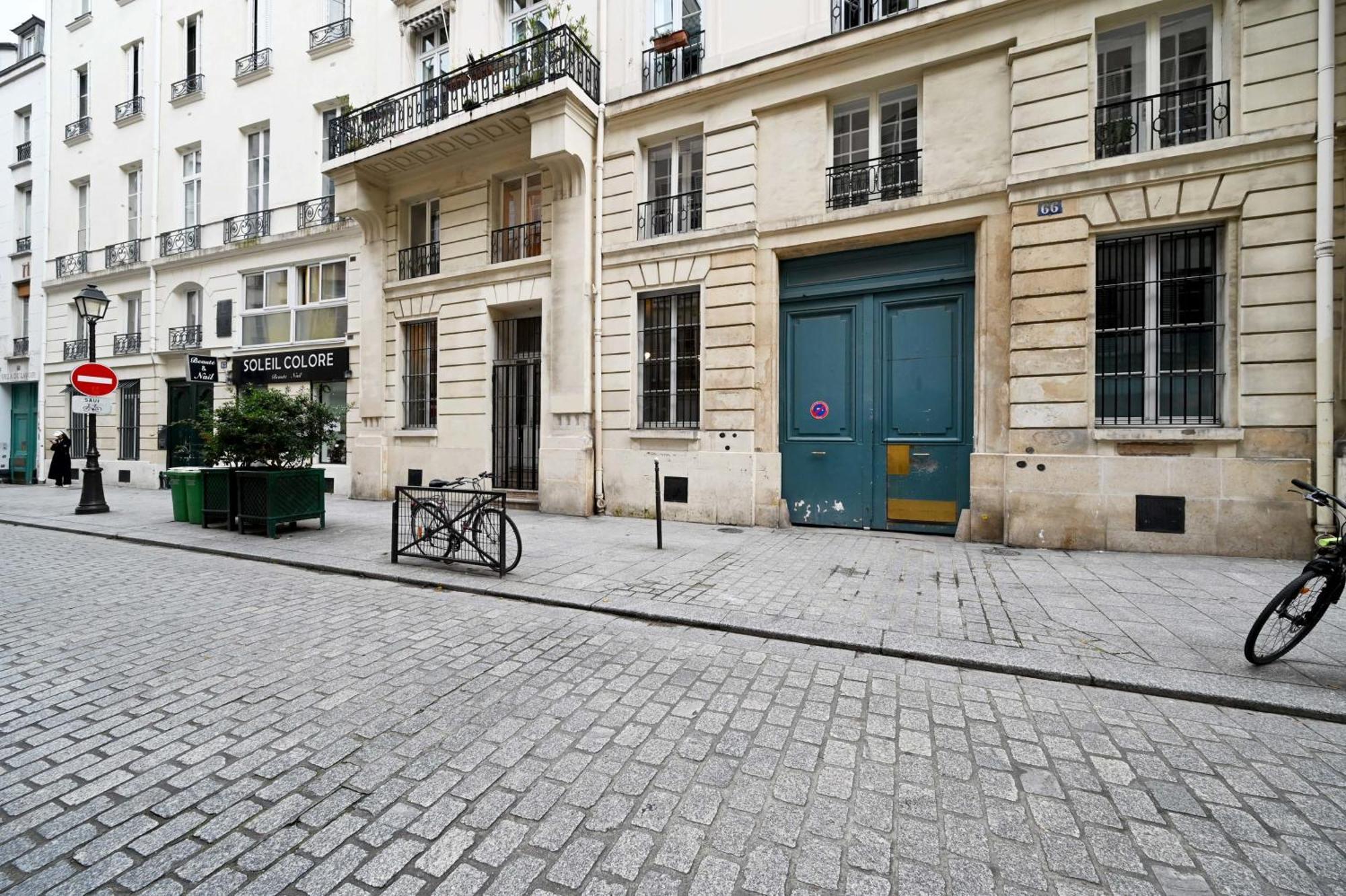 Appartement Charmant Et Spacieux Au Coeur De Paris Exterior photo